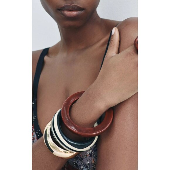 Zara 3 Pack Resin Statement ChunkyCuff Bangle Bracelets Red Gold Black White NWT - Picture 2 of 13